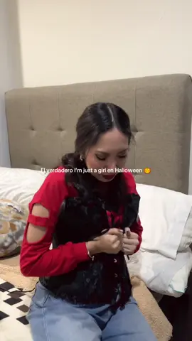 Recordando mi video viral pero ahora con actuación  #fyp #disfraz #halloweenlook #corset 