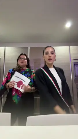 TW ⚠️⚠️ #claudiasheimbaum #xochitlgalvez #halloweenlook 