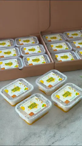 🥭 Mango Sago🥭 💛 Creamy Cheese  Perpaduan mangga segar dan topping yang enak  kuah creamy keju yang lembut dan legit! Rasanya manis, gurih, dan nyegerin banget di mulut 🤤 ✨ 200ml cuma 15K aja! Dari Dapur Kue Malang — Bikin harimu makin MangoCheesylicious! 🧀💛 Teman teman bisa pesan atau tanya info melalui Wa ya.. +62 811-375-180 #sagomango  #dapurkuemalang  #dessert  #manggosago 