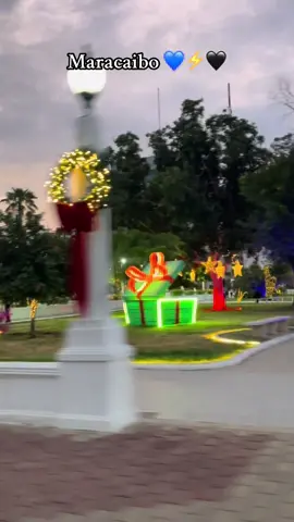 Maracaibo terruño mío 💙⚡️🖤 La mejor época del año 🎄#maracaibovenezuela 