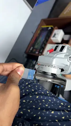 Me pagan por solucionar problemas no para buscar piezas 😎#tips #reparacion #bolivia🇧🇴 #tips #hardware 