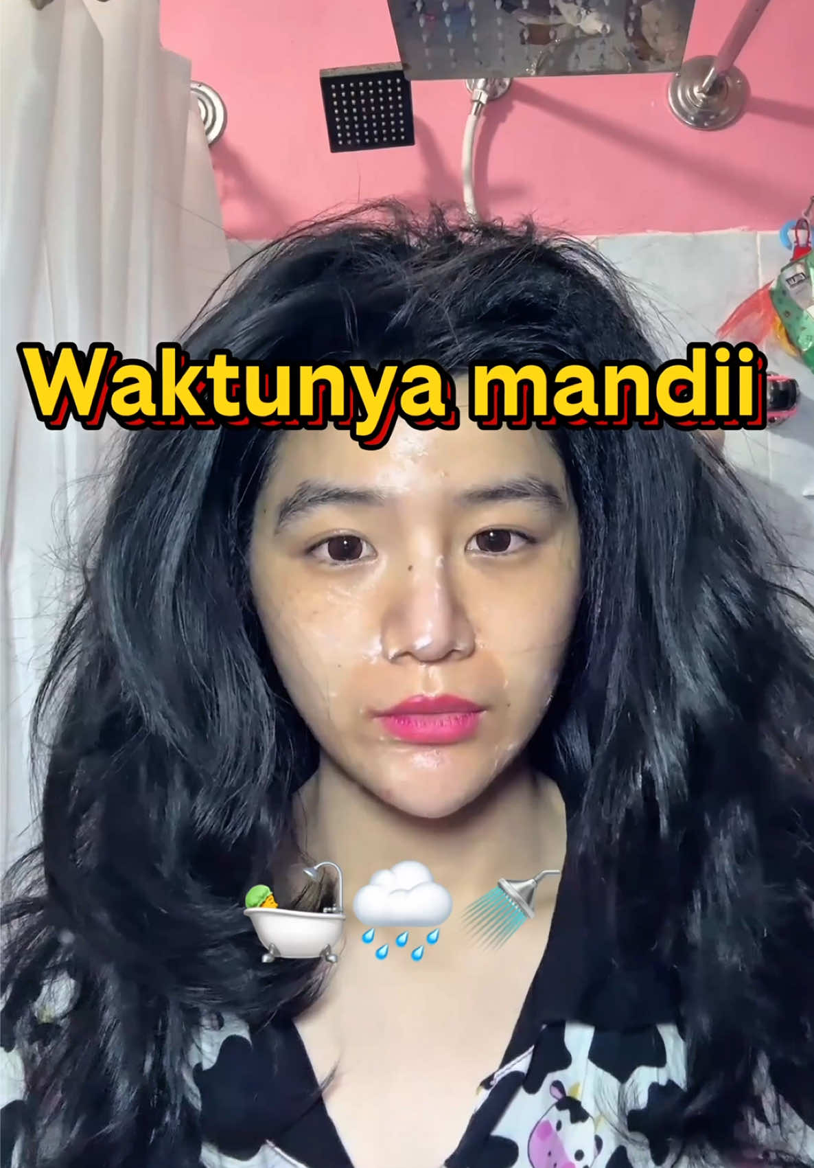 Waktunya mandi bebku aku pake shampoo @URWISHLIST biar ranbutku ga kembang lagi dan ketombean lagi manatau kakazen mau cobain klik kerkun aku ya kazen(kakanetizen) #fyppppppppppppppppppppppp  #adayinmylife  #fypシ゚ 