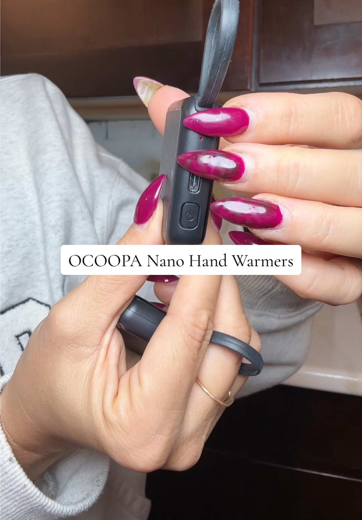 The @Ocoopa Nano Rechargable Handwarmers stay charged for 7 hours, have 3 different heat settings & will keep your hands toasty warm all day long!  Hold them in your hands, stick them in your pockets or your gloves…these make for such a cute gift idea or stocking stuffer for that person in your life that’s always cold!  #ocoopa #rechargeablehandwarmers #tiktokshopblackfriday #tiktokshopcreatorpicks #coldhands 
