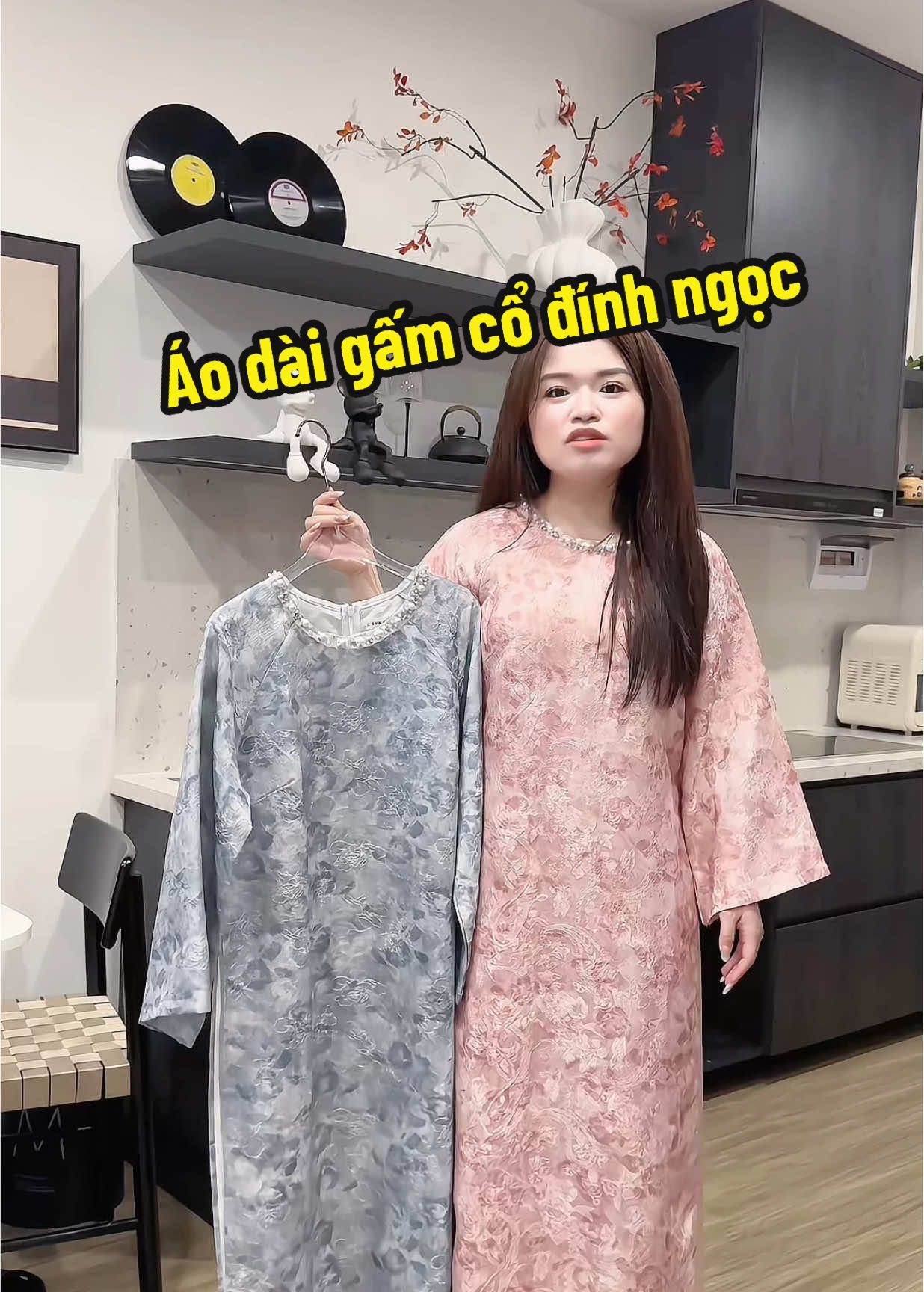 ÁO DÀI GẤM CỔ ĐÍNH NGỌC HỒNG Liên cao cấp #bigsizenu #thaohuyenbigsize #thoitrangbigsize #aodai #aodaivietnam 