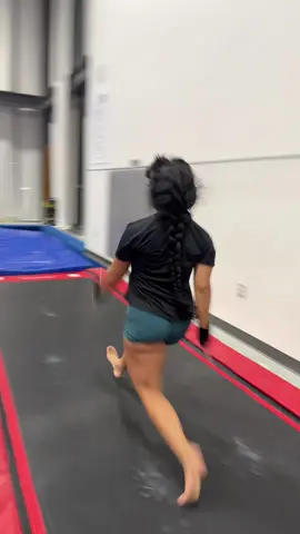 Gymnastics training 🤸 #gymnastics #gymnasticstiktok #gymnast 