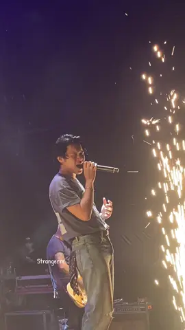 First nonton live “salahi aku” @Rony Parulian  #ronyparulian #salahiaku 