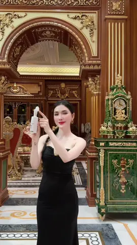 Chỉ cần bản thân vui vẻ, thế giới này tức khắc sẽ trở nên tuyệt vời. Hãy nhớ rằng, mặt trời của hôm nay không giống hôm qua, hãy yêu chân thành, sống thật tốt, mỗi ngày trong hiện tại đều là giây phút trẻ trung nhất suốt phần đời còn lại của bạn, đừng phụ lòng nắng mai tươi đẹp.#ncollagen 