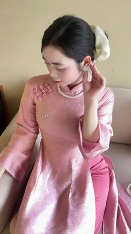 #CapCut set áo dài tơ tằm óng nhẹ mà sang nha các c ơi 😍 #damngo #anhoi #aodai 