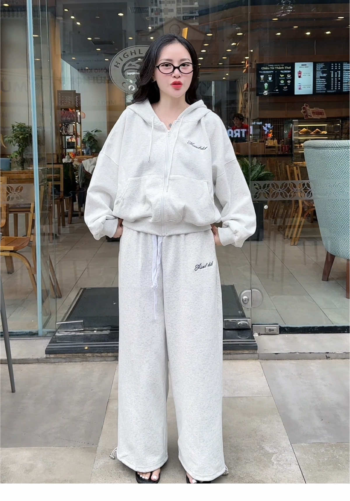 Như 1 chú gấu nunnn