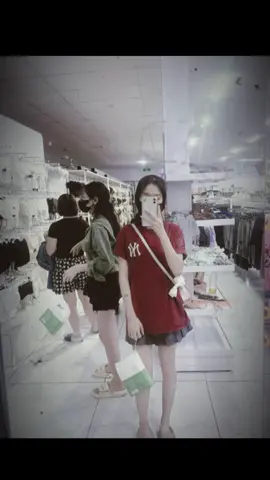 📌[Nối tiếp màn giới thiệu thành viên lớp 11E] 📌~ mang tên: Trần Thị Khánh Linh - Linh~ một cô nàng có tính cách hài hước và thân thiện, luôn mang lại niềm vui và tiếng cười cho mn. ngoại hình xinh đẹp,khiến cho bao chàng trai mê, sự ấm áp và thân thiện trong cách giao tiếp của cô khiến mọi người dễ dàng cảm thấy thoải mái và gần gũi. Cô có khả năng biến những tình huống căng thẳng & trở nên nhẹ nhàng và thú vị, và luôn sẵn sàng giúp đỡ bạn bè khi cần. Tính cách hài hước của cô nàng là một điểm cộng lớn, luôn mang đến tiếng cười cho mọi người xung quanh.🤍@ʟιɴнн ᴋʜᴀɴн 🥑 #xhhhhhhhhhhhhhhhhhhhhhhh #fypシ゚ #xuhuongtiktok #lophocvuinhon #sontungmtp 