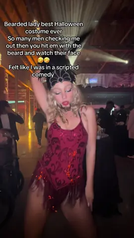 Best Halloween costume ever #halloween #fyp #viral #comedy #halloweencostume 