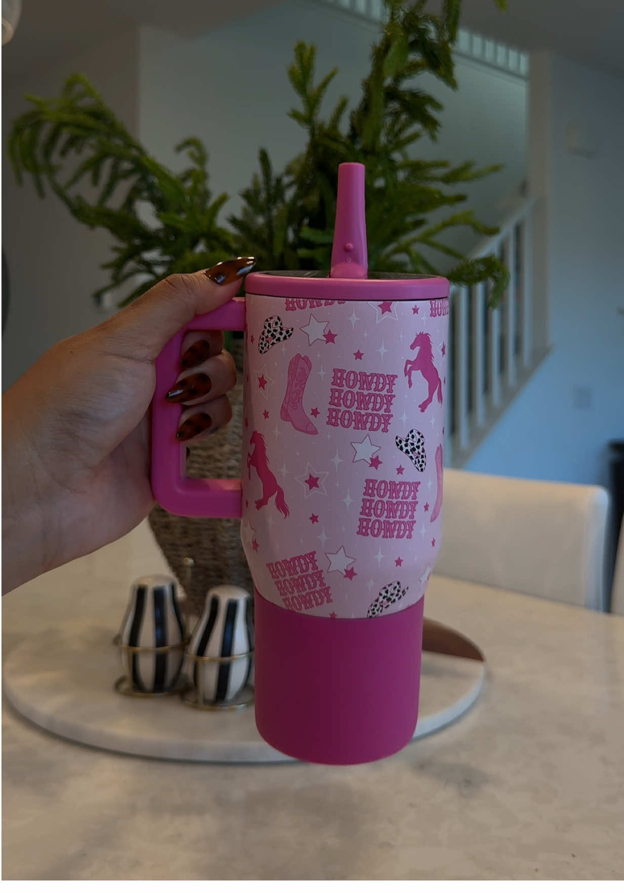 The perfect cup for my daughter 💖 #wesyerncup #toddlercup #hydrojug #westernfinds 