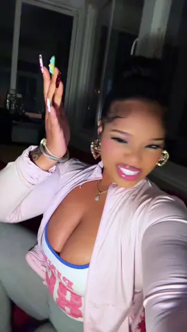 this song really turns mu sexy up! #fyp #trendy #viral 