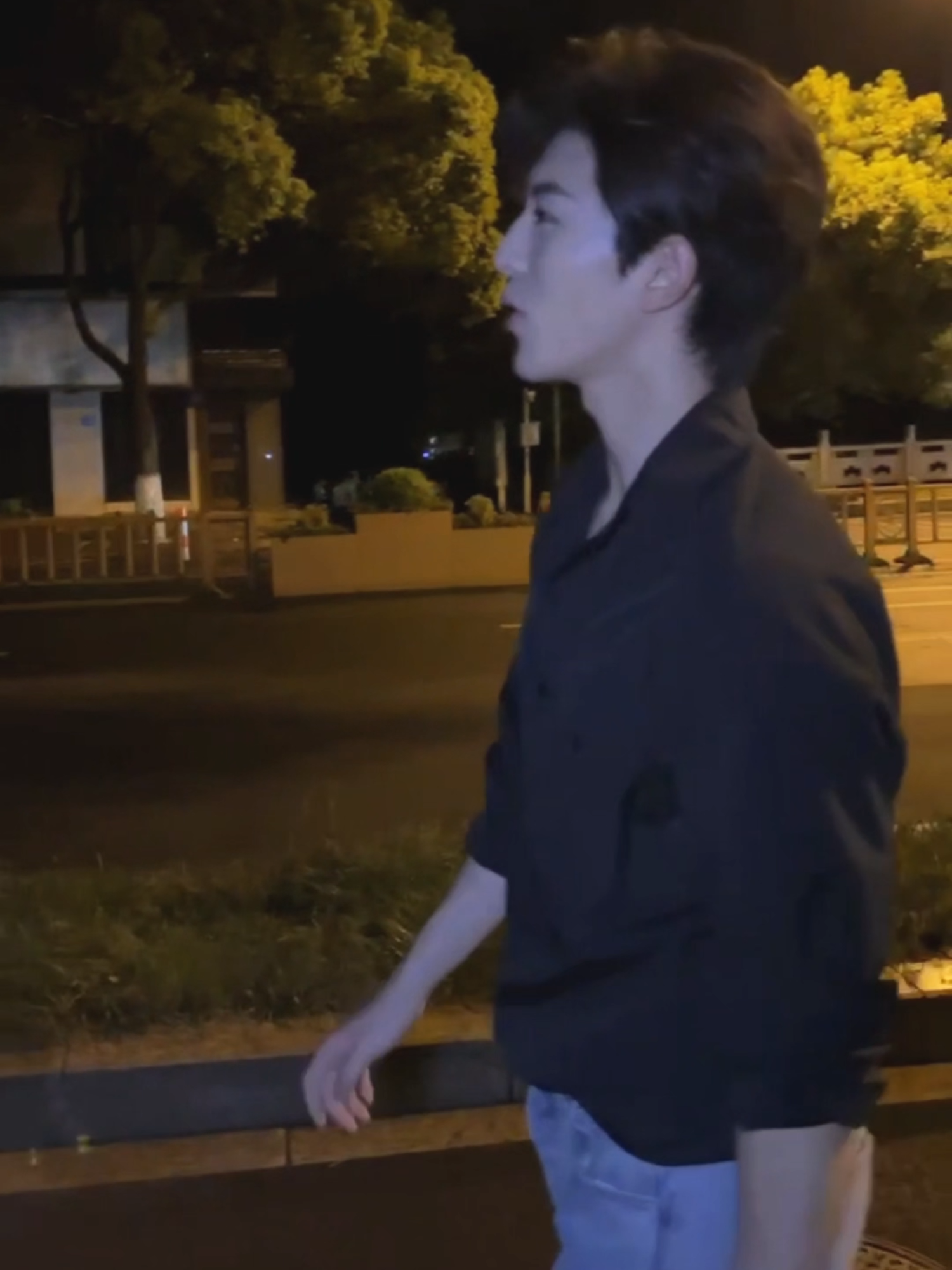 【短花絮BTS】垂涎ABO Desire|宇宙最帥邱鼎傑（大聲） #ABODesire #DesireTheSeries  The most handsome Qiu Dingjie in the universe (loudly) 持续放送中，股东不散场🎉🎉 Ongoing distribution, shareholders are not leaving. 🎉🎉 #垂涎 #ABODesire #abodesire #desiretheseries #desire #Desire #nongjian #omegaverse #bl #abo #ABO #boyslove #drama #dramaseries #blseries #bts #behindthescene