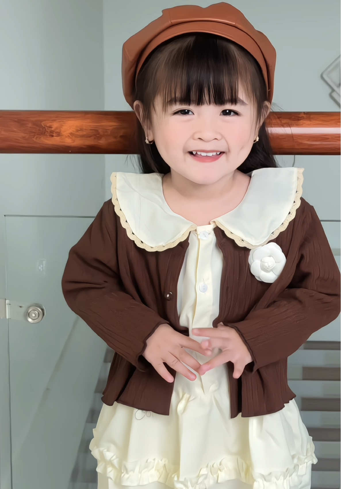 Set đồ nó hàn xẻng gì đâu á #embun #doxinhmoingay #thoitrangchobe #dobegaisanhdieu #xuhuong 