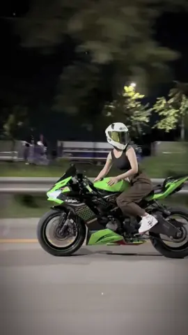 မငယ်တော့ပါဘူး 30ပြည့်ဖို့က 9နှစ်ပဲလ်ိုတော့တယ်☹️🤪 #zx6r🐸💚 #bikegirl #hobby 