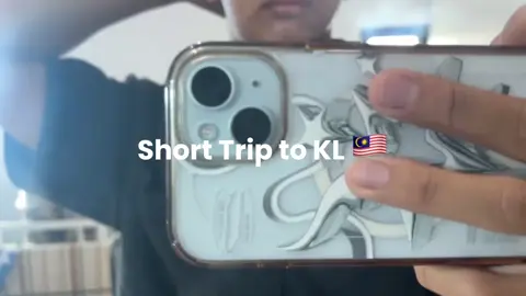 enjoy vlog 10 menit dengan editan seadanya ini 😁 (susah nyari sound yg muat 10 menit 😭) #traveltiktok #kualalumpur #padangsumbar #trip #escape 