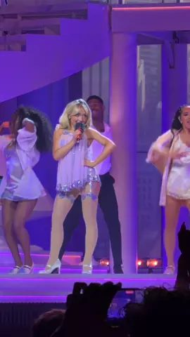 …even sweeter! Pittsburgh N2 @Sabrina Carpenter @Team Sabrina #sabrinacarpenter #shortnsweet #shortnsweettour #pittsburgh #manchild 