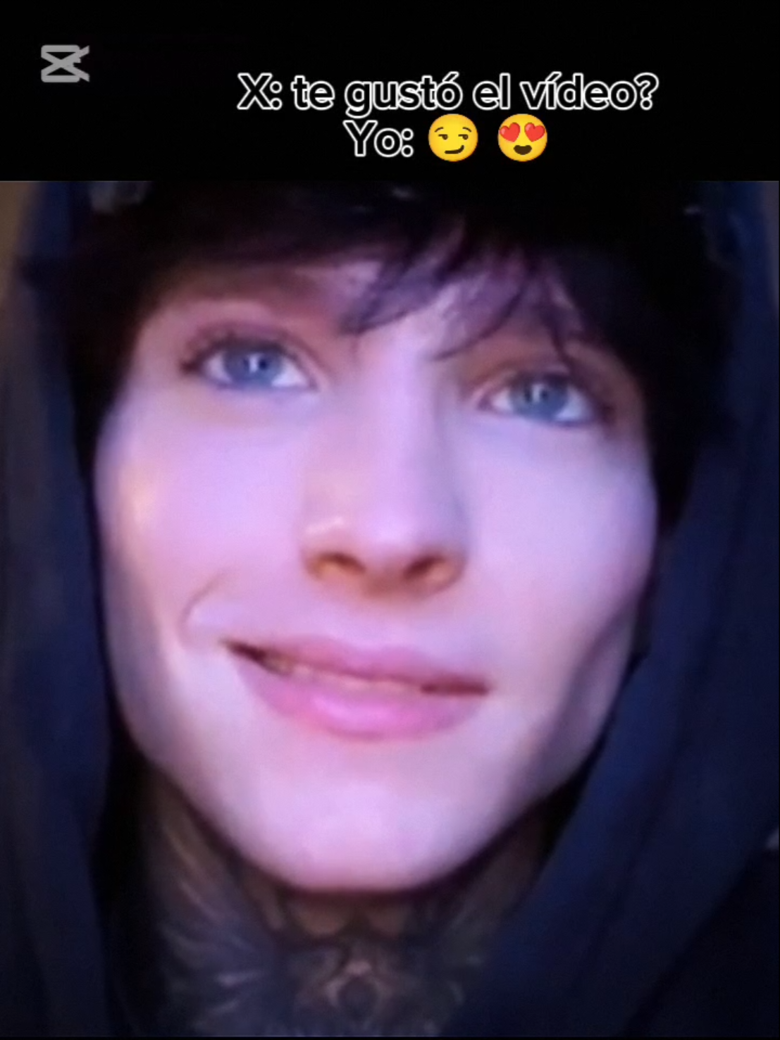 mi mood: 🖤👽 ya pero y esa sonrisa 😏 #katteyes #xcry #venaca #fyp #chile 