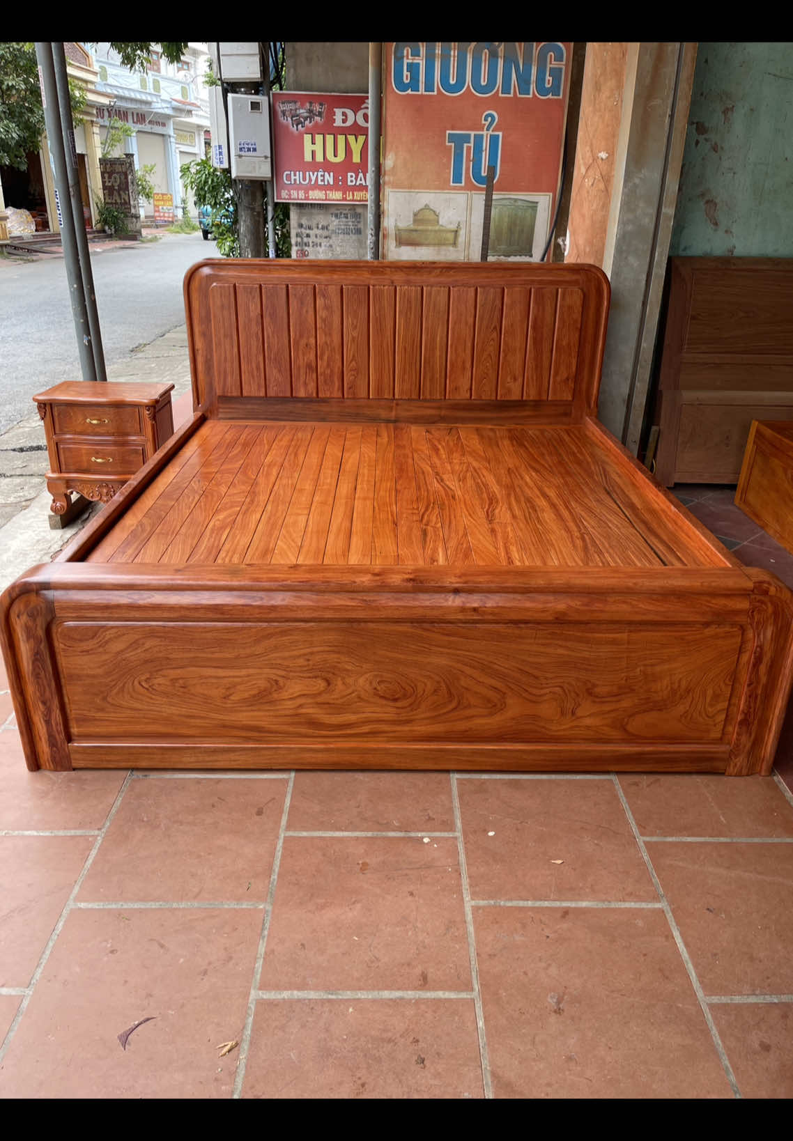 Mẫu giường đơn giản phong cách hiện đại hợp cho #người#lười😄#dogodongmai #uytintaonenthuonghieu #vippppppppppppppppppppp 