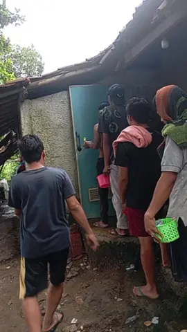 Budayakan antri ya😁 #sorotanpublik #kontenlucu #videolucu #videofyp #videoviral 