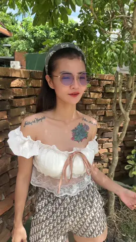 อยากผิวสว่างกระจ่างใส เซ็ตนี้แนะนำเลยจ้าา  เซรั่มมะนาวหนึ่งขวดผสมกับบูธเตอร์หัวเชื้อหนึ่งกระปุกคนให้เข้ากันแล้วทาเฉพาะก่อนนอน🍍🍋 ##ผิวแพ้ง่ายสามารถใช้ได้##เซรั่มมะนาวบีอีไวท์##หัวเชื้อ