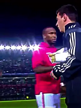 Opponents love and respect Messi 🥰 #football #Soccer #respect #viral #footballmoments 