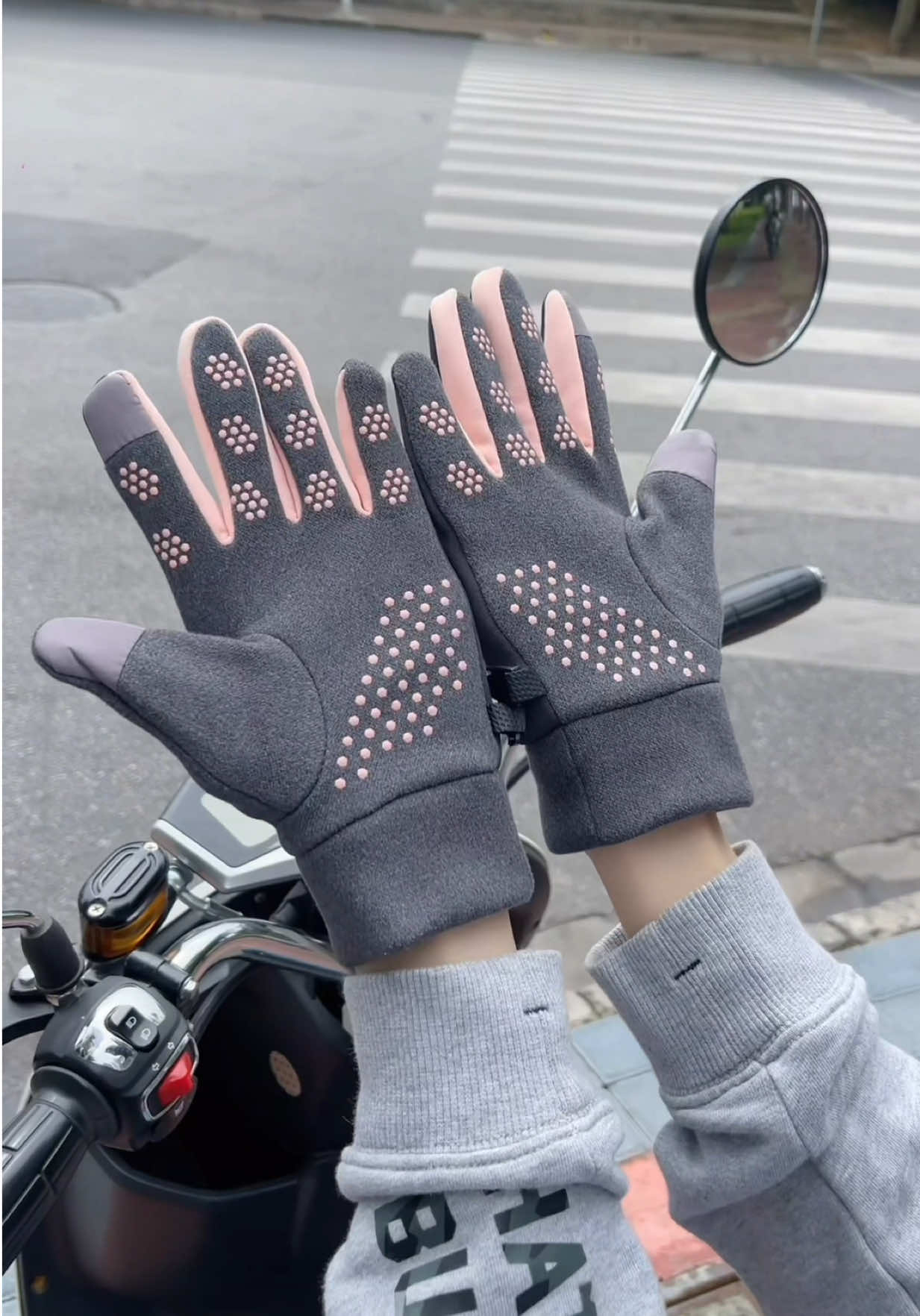 Đông đến rồi đây chính là đôi găng tay quốc dân #gangtaymuadong #gangtaylotlong #gangtaylotni #gangtaylongcuu #gangtay  