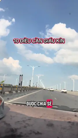 tuyệt đối không được chia sẻ 10 điều sau đây với bất kỳ AI xung quanh,