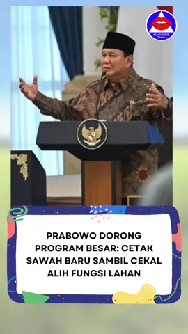 Hamparan tanah yang tadinya menganggur kini berubah menjadi petak-petak sawah baru. Traktor bekerja siang malam, air irigasi mengalir, dan pucuk-pucuk hijau mulai muncul. Program cetak sawah Prabowo menciptakan kembali denyut kehidupan di desa-desa. #buahbibirtetangga #panganrakyat #swasembadapangan #prabowo 