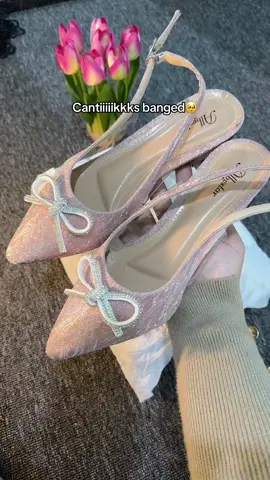 Harganya lagi promo spesial murahhh banget Checkout sekarang jangan sampai harganya berubah😍🔥#rekomendasiheels #heelswanita #heelspesta #heelskondangan #heelswisuda 