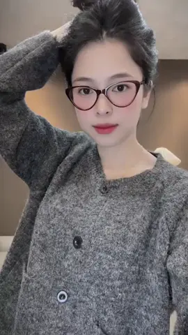 Cadigan xám lông chuột mặc siêu trắng da trong thu đông năm nay ạ #tiktok #xuhuong #trending 