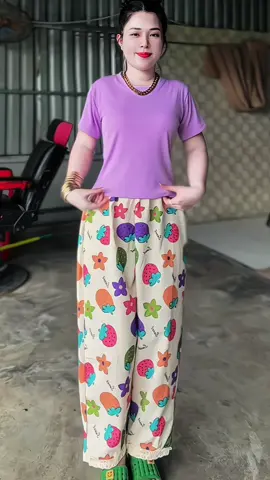 Sét bộ BIGSIZE HOTTREND ÁO TĂM TRƠN PHỐI QUẦN ĐŨI HOA, lai quần có phối ren#setdonu #setdoxinh #dobomacnha #thoitrangnu #xuhuong 