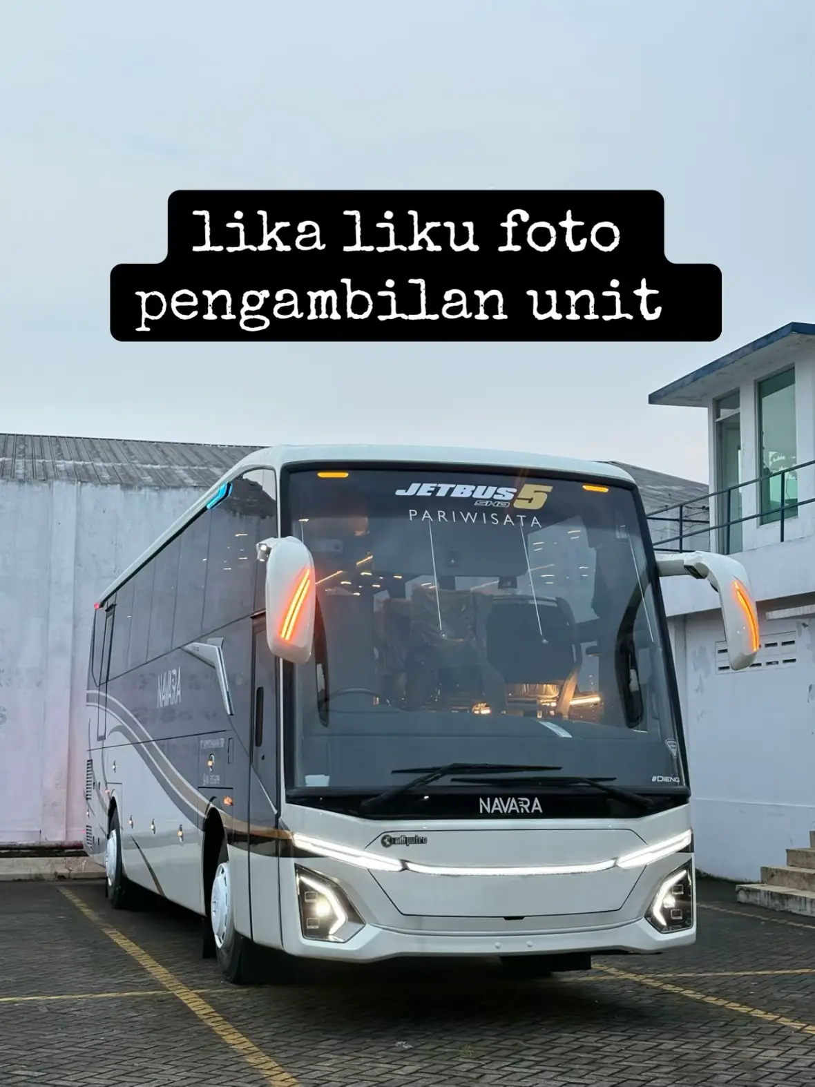 #adiputro #navaratrip #busmania #storybus #bismaniacommunity @PatrickSoetedjo @Navara Trip 