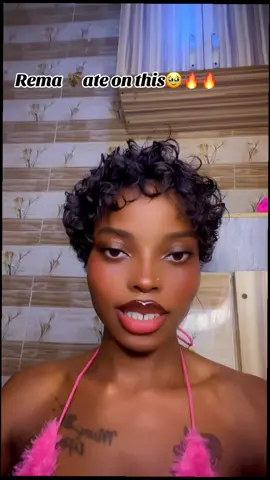 Rema🦇 will you marry me??🥺😩 @Rema @MAVIN RECORDS #whosthatgirl #newsong #tending 