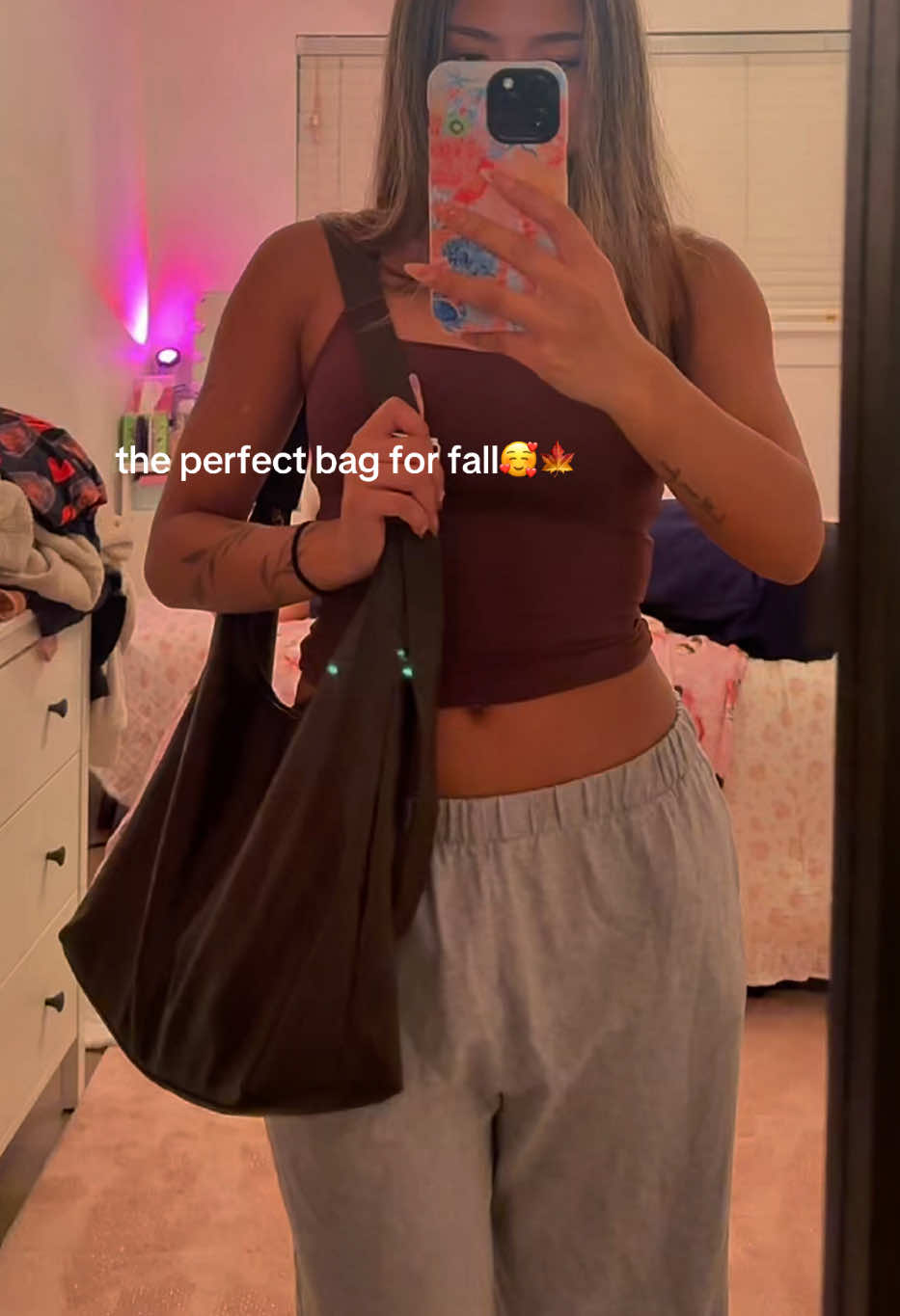 perf for pics  #purse #leather #foryoupage #fallfashion #viral 