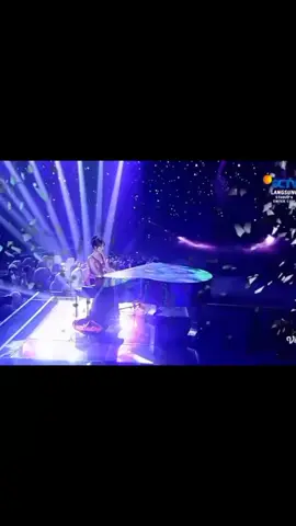 di scene ini aku bener2 terharu banget🥹...jayqeel akuu kalian keren🥹👏👏👏 #sctvawards2025 #fypage #aqeelacalista #nicholrossi #nyanyibareng 