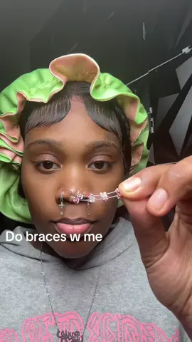 Do braces w me !💕#exploretheworld #braces #fyp 