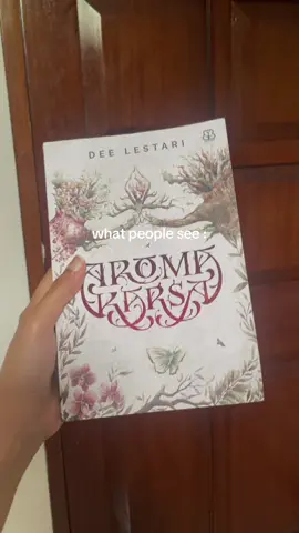 just finished this book 🤯 #aromakarsa #deelestari #fiction 