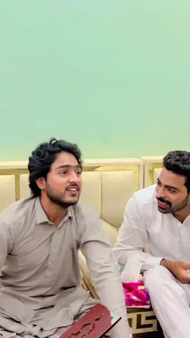 Dum naal dum bhera gi ranjhia wey. Singer tanveer anjum. Singer touqeer anjum. #tanveeranjum  #Harmonium  #vidio  #singermubshiranjumoffical  #foryoupage  @Singer Tanveer Anjum  @Singer Touqeer Anjum 