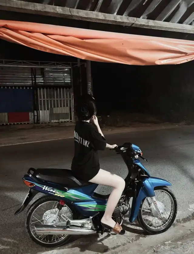 Không ai dạy ta cách trưởng thành, cho đến khi ta tự trải nghiệm mọi thứ. Chẳng thể nhìn đời bằng con mắt khác, nếu chưa từng rơi vào nghịch cảnh#xhtiktok #flop 