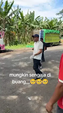 detik2 pembukaan bungkusan misterius yg berbalut kain kafan#videoviral #fyppppppppppppppppppppppp 