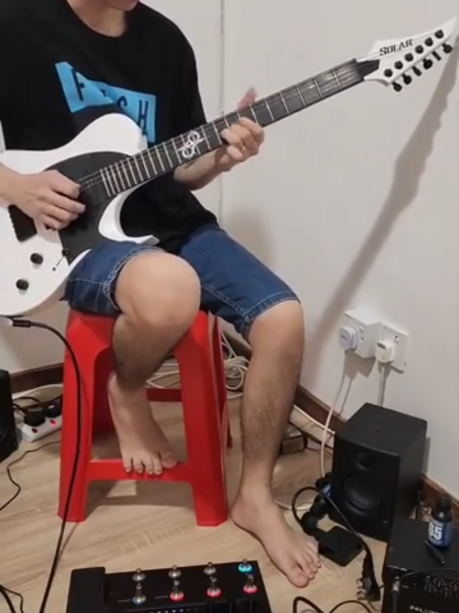 Ungu Cinta Dalam Hati  #ungu #cintadalamhati  #guitarcover #solo #solarguitars 