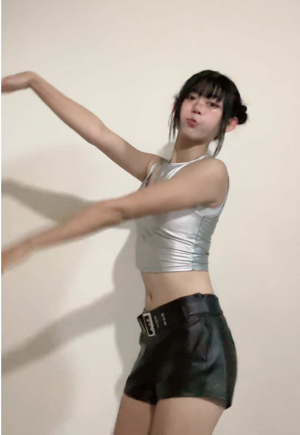 獵魔女團不狩獵 好奇愛情時🐈‍⬛ #fyppppppppppppppppppppppp #小葵 #twice_tiktok_official #whatislove 