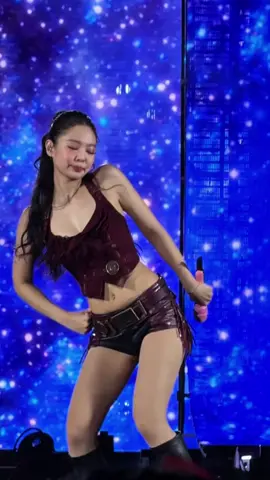 forever young jennie focus #jennie #blackpink #deadlineinbangkok 