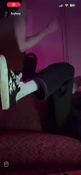 @fryboy @itzarcher I can’t with these two, lol, the battle who would win?! 😂 