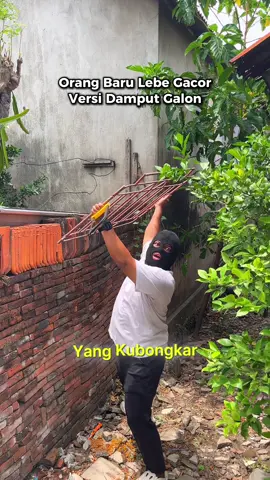 Tor monitor versi Damput Galon, mohon izin abang @Ecko Show (Music) #komedi #lucu #Meme 