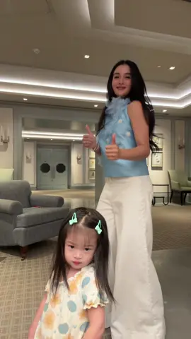 Happy weekend 🫶🏻 #KrisBernal #YourUltimateSHEzum #SHEisKrisB 