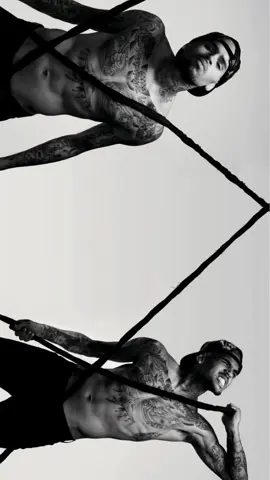 Ariana Grande ft. Chris Brown - Stay a Little Longer 