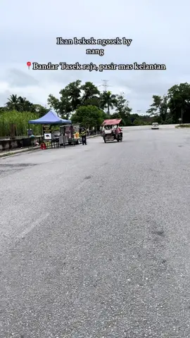 Sapo buleh ike bekok percuma @Nang Style 96 hari ni, rezeki sudah tertulis rezeki masing2.. #rezeki #ikanbekok #kelantan 